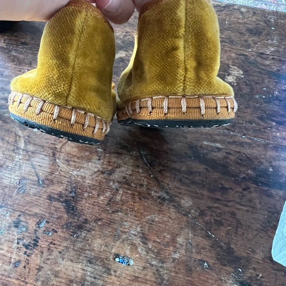 Flabelus slip ons - Picture 3 of 4